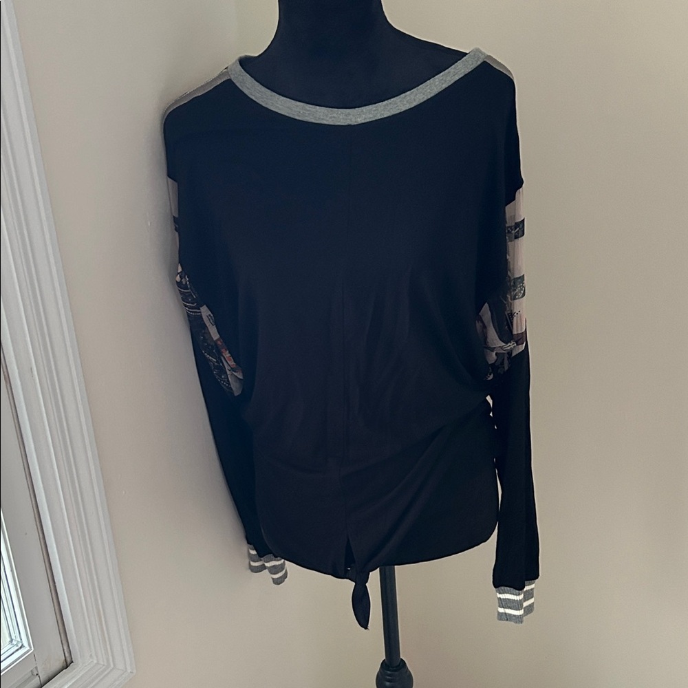 Elegant Black and Gray Women's Blouse